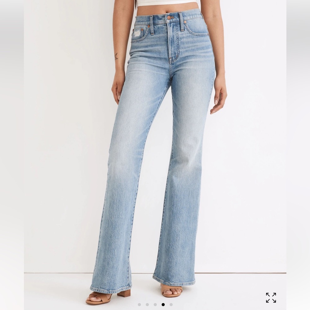 Madewell - The Perfect Vintage Flare Jean in Delavan Wash - Size 32 - EUC